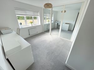 Photo 27- click for photo gallery